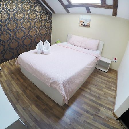 Bonsejour Hotel Braşov Buitenkant foto