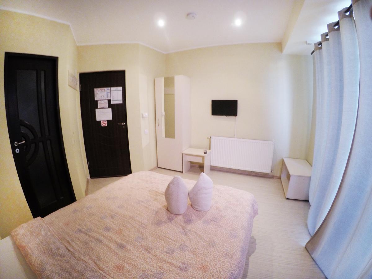 Bonsejour Hotel Braşov Buitenkant foto