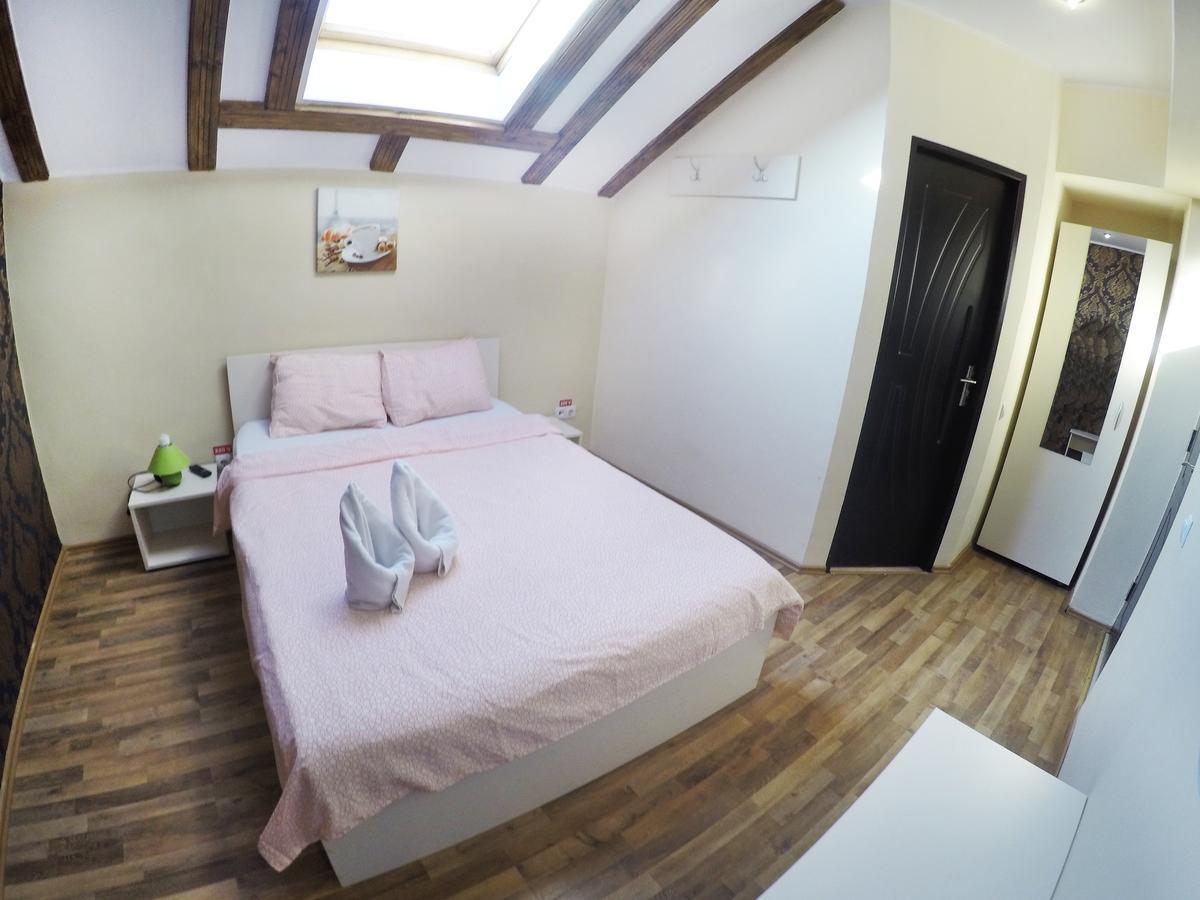 Bonsejour Hotel Braşov Buitenkant foto